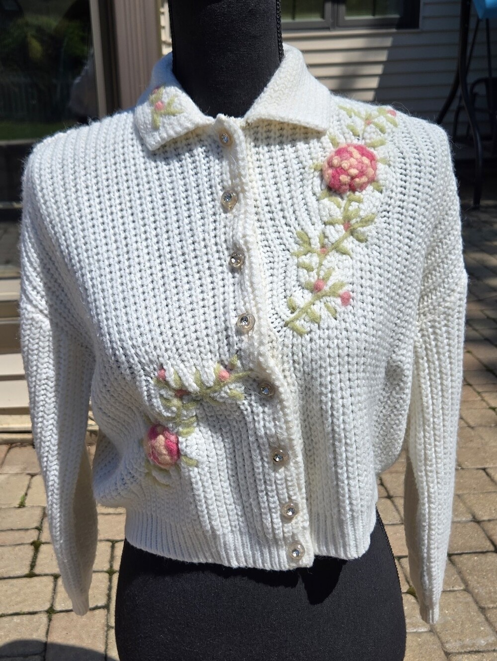 Vintage 50s Cropped Floral Embroidered Cardigan
